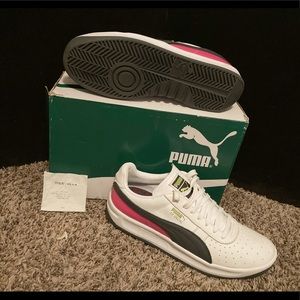 Men’s Size: 10, Pumas